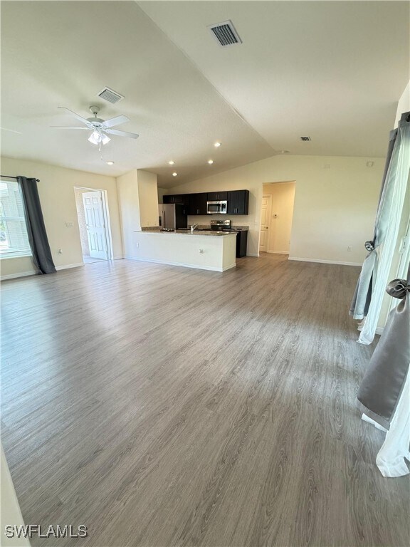 Building Photo - 1209 Banjo Ct