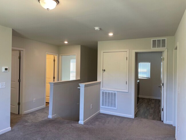Building Photo - Beautiful 4 bed 3 bath home!
