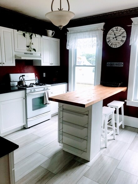 Building Photo - 113 Curtis Place