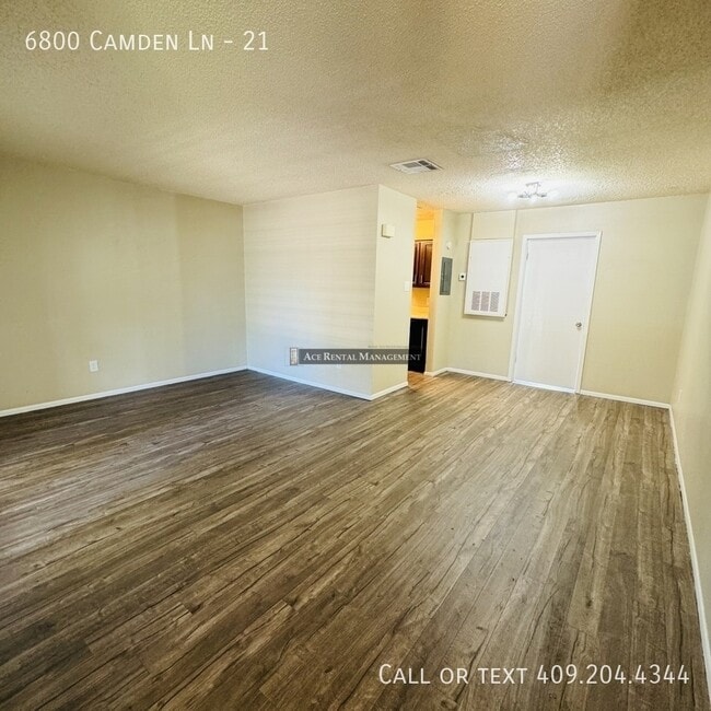 Building Photo - 6800 Camden Ln
