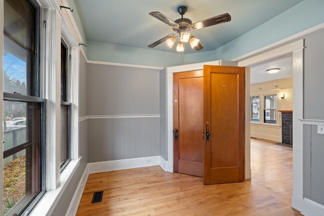 Building Photo - 4036 SE 63rd Ave
