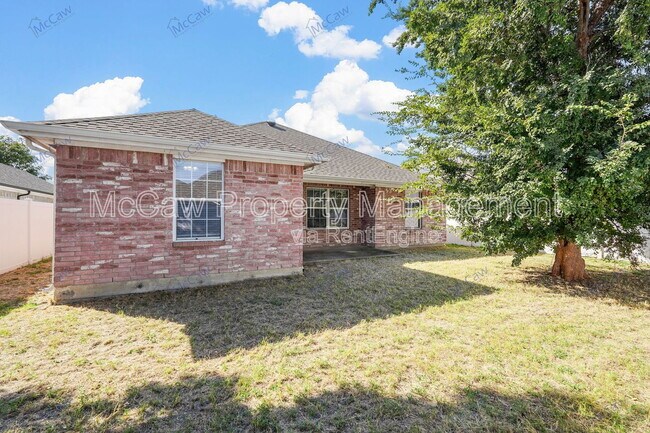 Building Photo - 2319 Great Light Dr