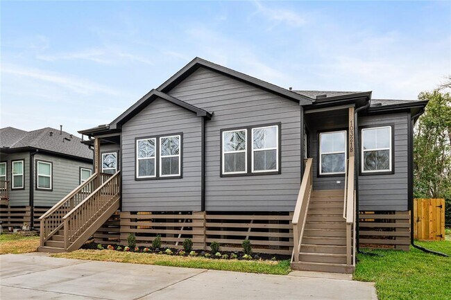 Primary Photo - 5221 Groveton St