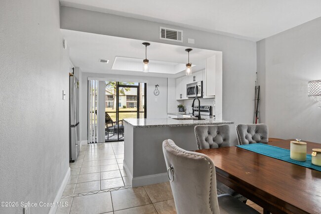 Building Photo - 1515 Huntington Ln