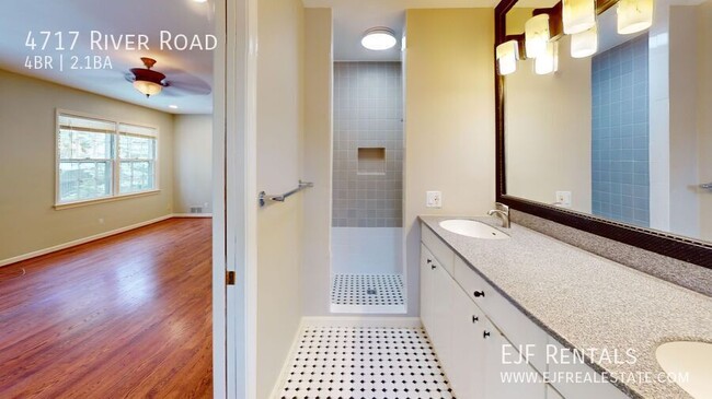 Building Photo - Bethesda/Friendship Heights Four Bedroom I...