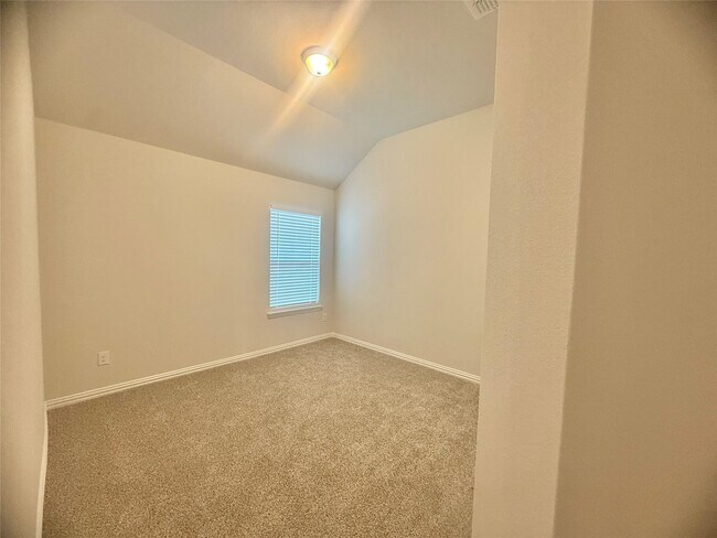 Building Photo - 6123 Severson Lake Ct