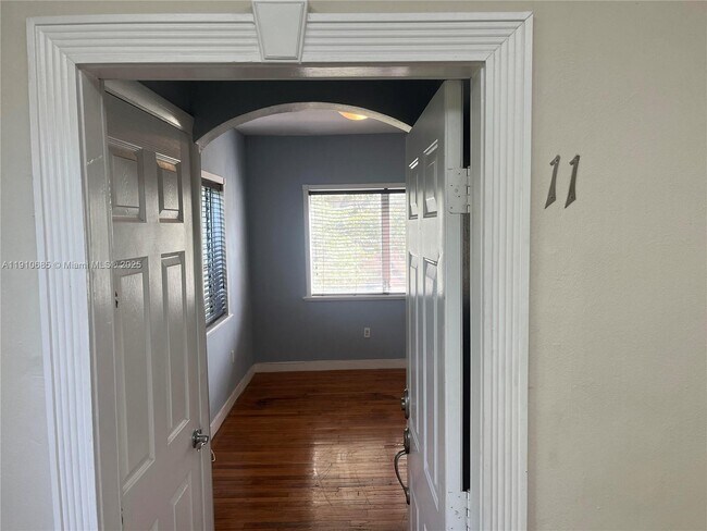 Building Photo - 223 Calabria Ave