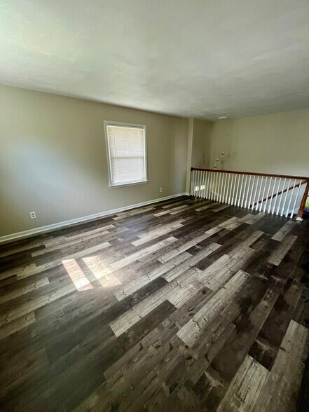 Building Photo - 2135 Sanford Ave SW