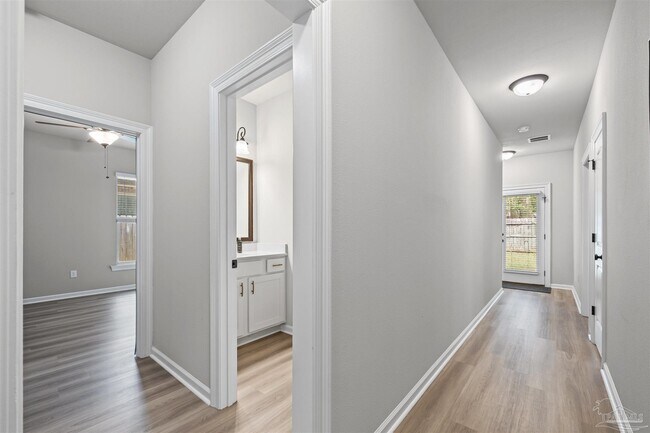 Building Photo - 4709 Sago Palm Cir