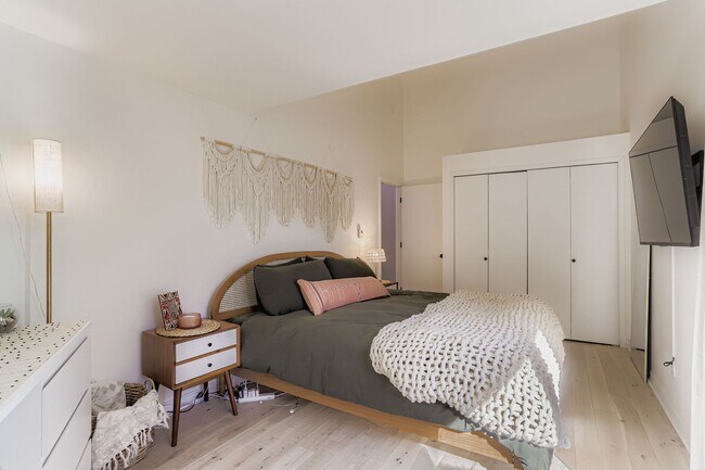 Building Photo - Idyllic West Boulder 2BDR Furnished Home