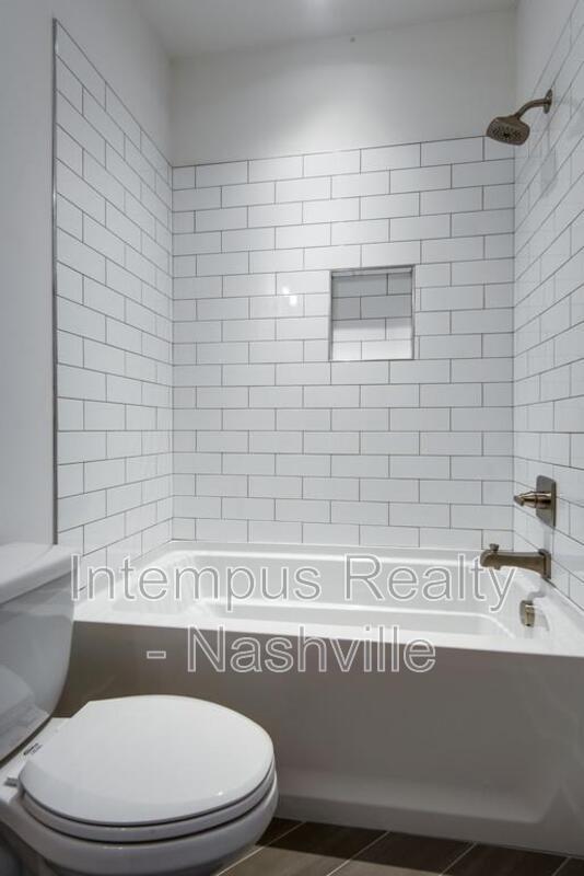 Building Photo - 958 9th Ave S