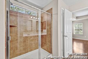 Building Photo - 9211 Rainbow Creek