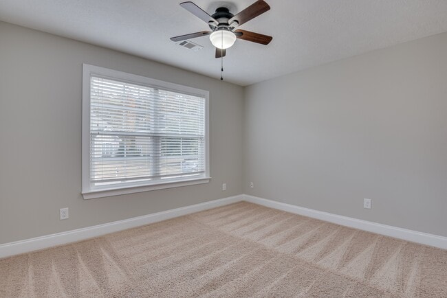 Building Photo - 756 Herrington Dr