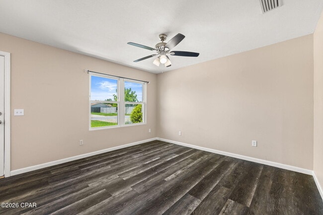 Building Photo - 2716 Oak Hammock Dr