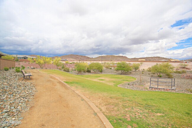 Building Photo - 13335 W Red Range Way