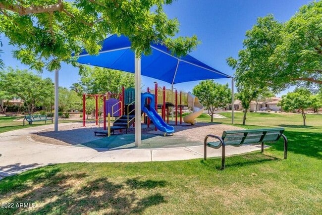 Building Photo - Lovely 4Bedroom/2Bath in the Heart of Chandler