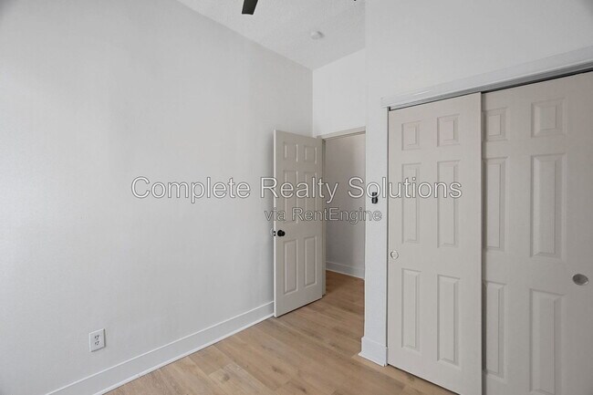 Building Photo - 2928 Texas Ave