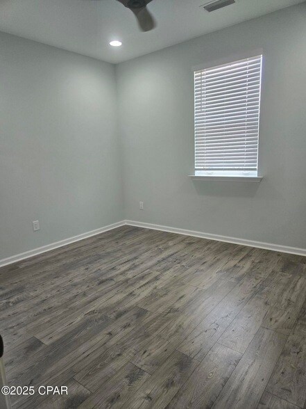 Building Photo - 8676 Coral Reef Wy