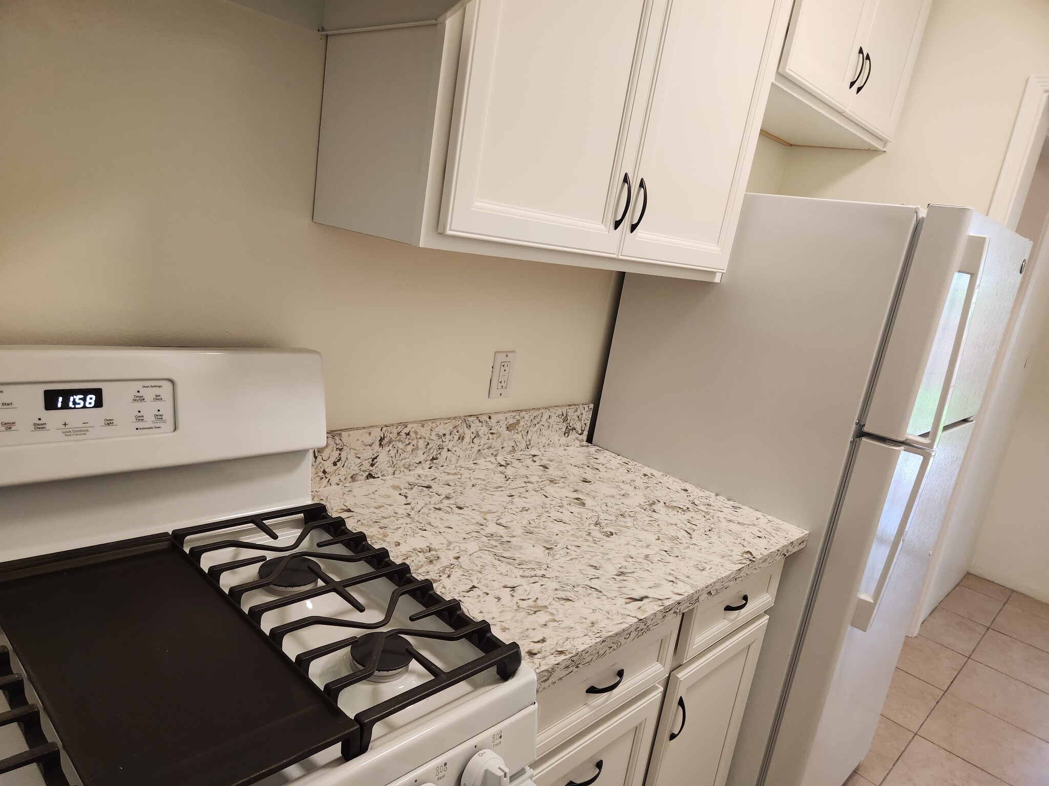 Building Photo - 12019 Ocean Park Blvd