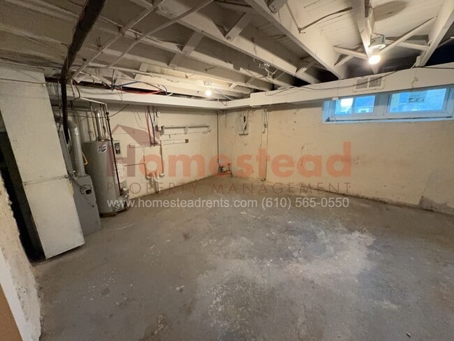 Building Photo - 141 Chadwick Ave
