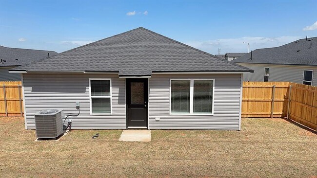 Building Photo - 12032 SW 36th St