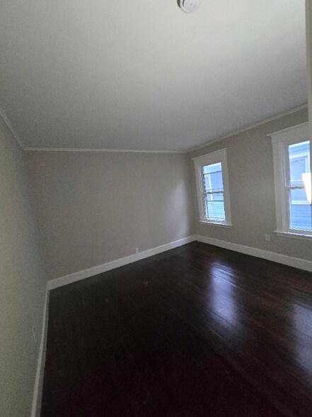 Building Photo - 597 Whalley Ave