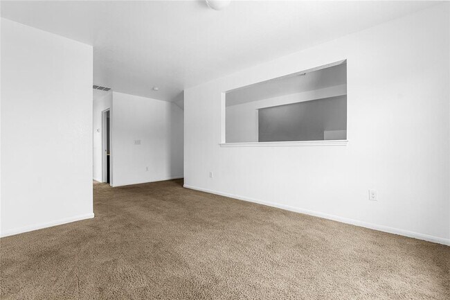 Building Photo - 19401 Great Falls Dr