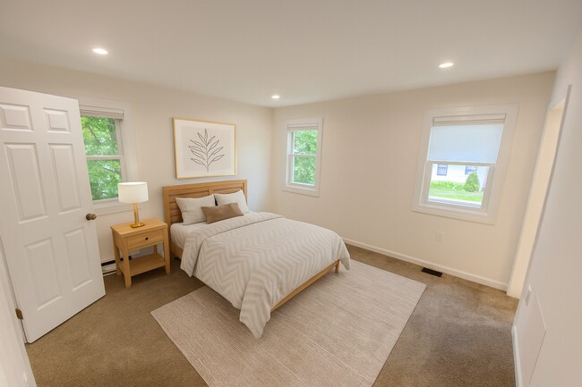 Building Photo - WOW!! BRIGHT AND SPACIOUS WATERTOWN UNIT W CENTRAL AIR, WASHER/DRYER