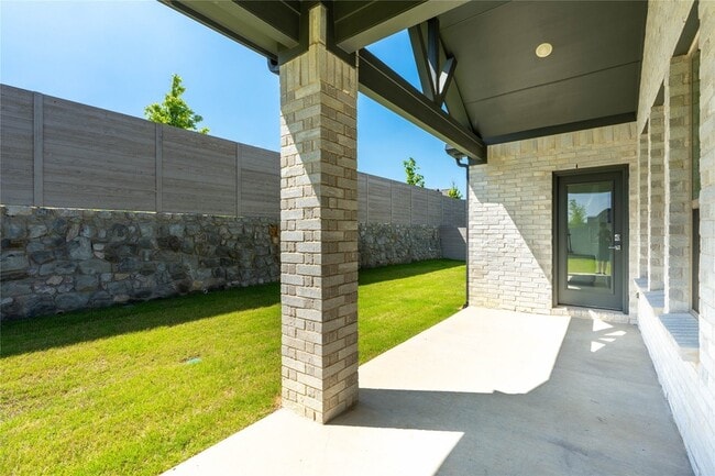 Building Photo - 3705 Solstice Rd