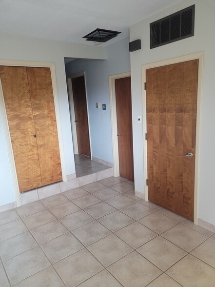 Building Photo - 1319 Pacheco Ct