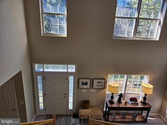 Building Photo - 101 Treymore Ct