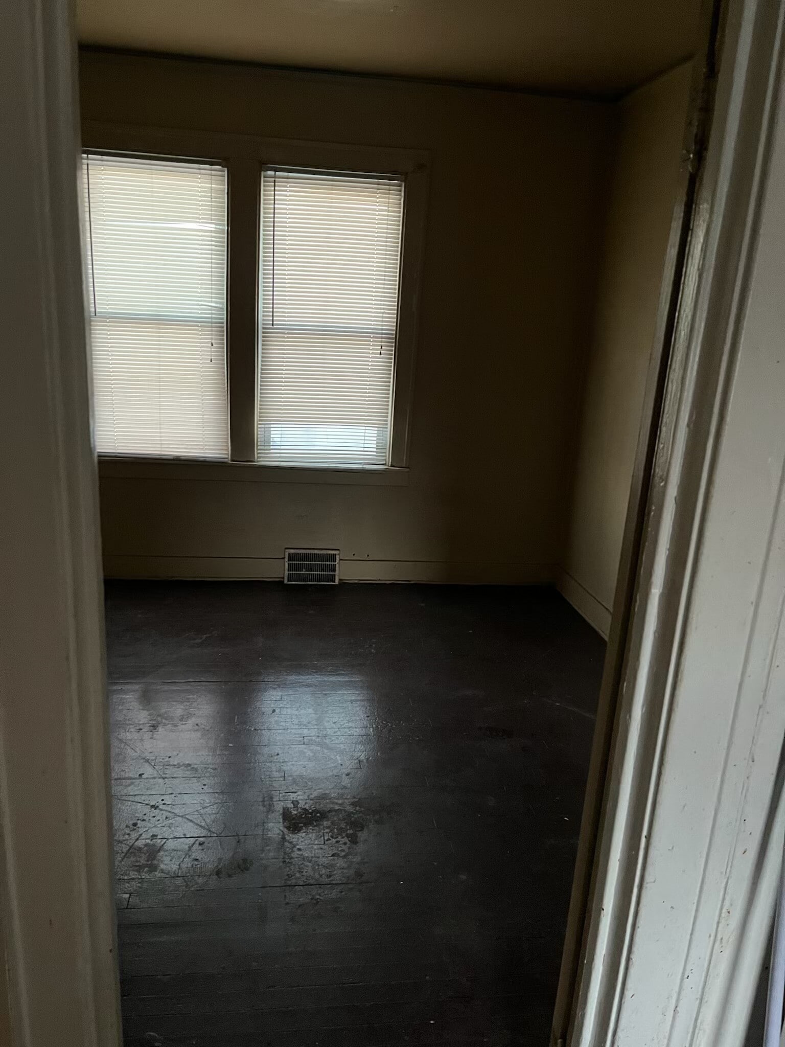 Building Photo - 15114 Holmur St