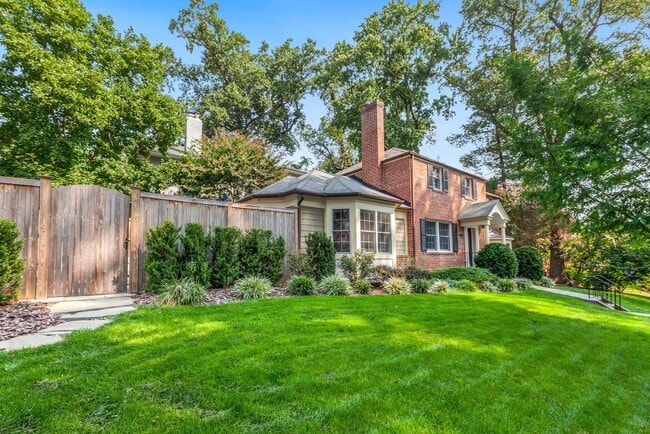 Building Photo - Chevy Chase Home