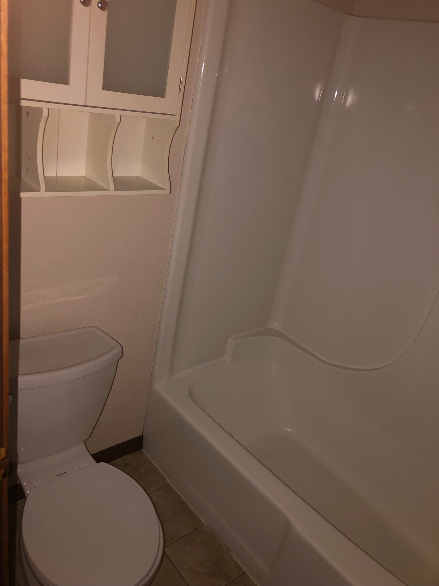 Building Photo - 225 S Ridge Dr