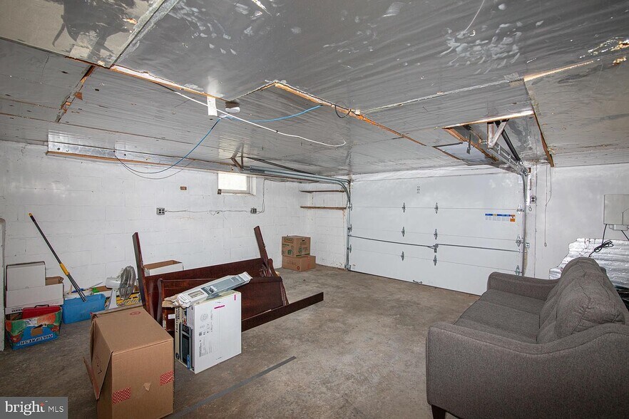 Building Photo - 3518 Rhoads Ave