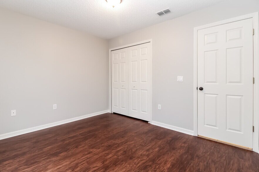 Building Photo - 1932 Peridot Cir