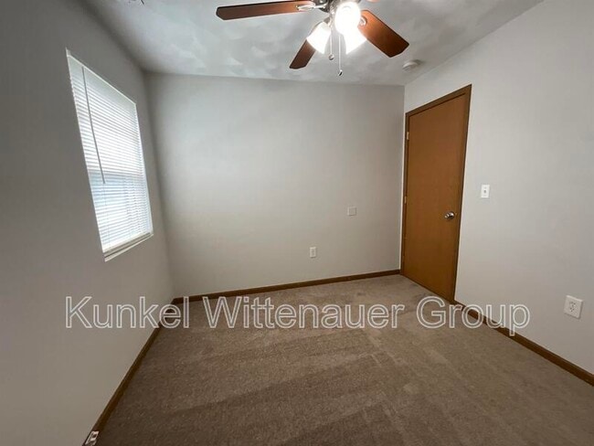 Building Photo - 1808 Jamestown Rd