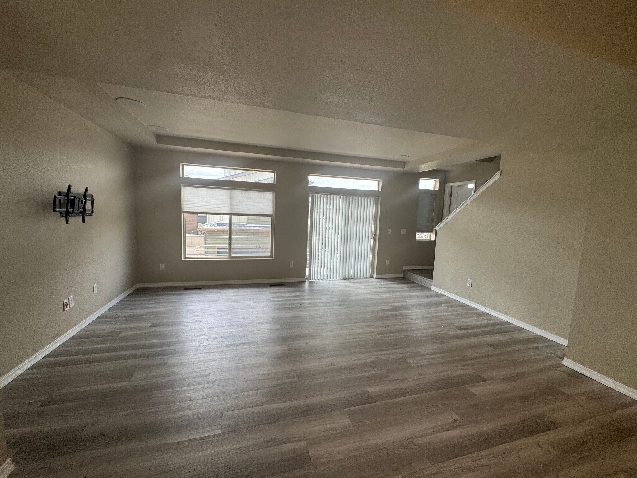 Building Photo - 6153 Callan Dr