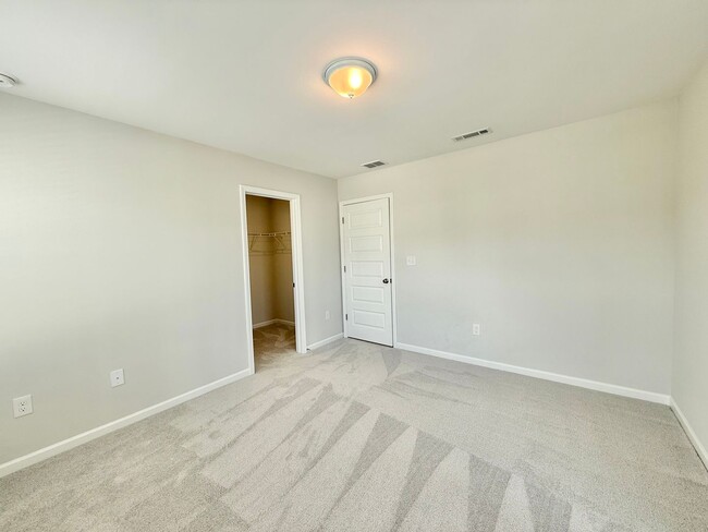 Building Photo - 150 Cherry Blossom Ct