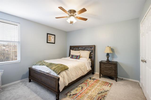 Building Photo - 9601 Euclid Dr