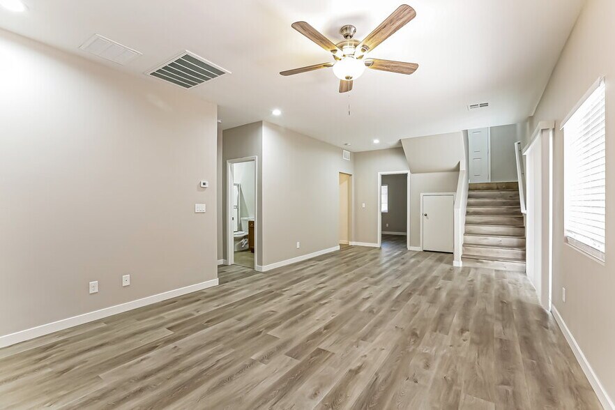 Building Photo - 8962 Harmony Hall Ave