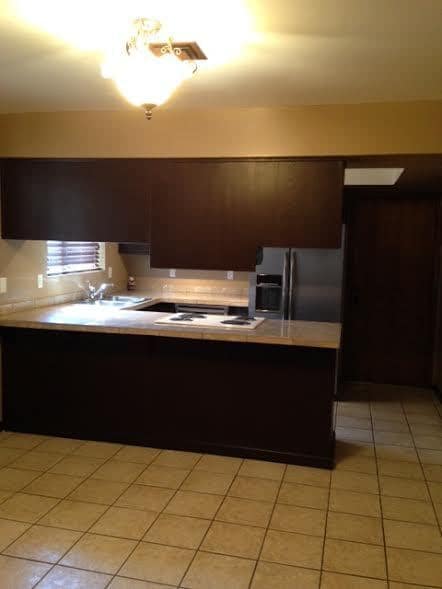 Building Photo - 3 Bedroom Condo in Sunset Mesa
