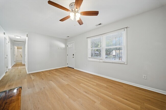 Building Photo - 1128 Grandy Ct