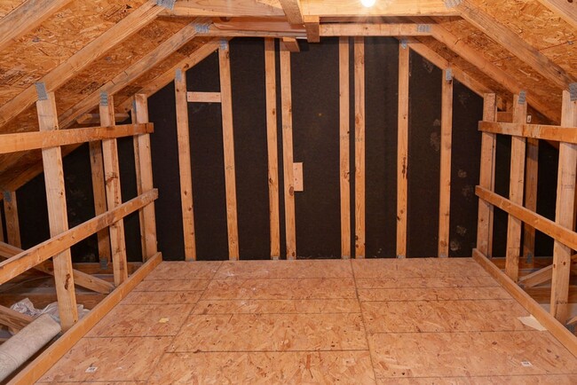 Building Photo - Spacious Home in York County
