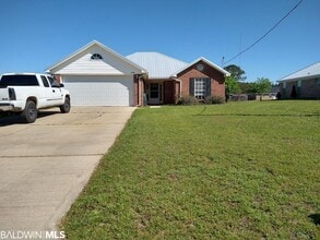 Building Photo - 12971 Labradors Run