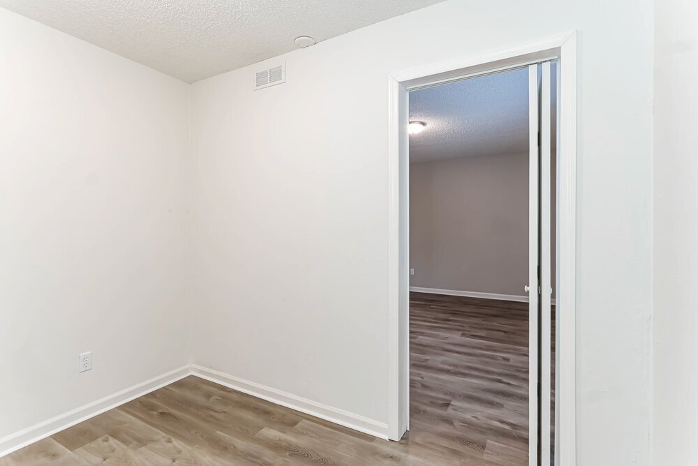 Building Photo - 24142 Twin Ct
