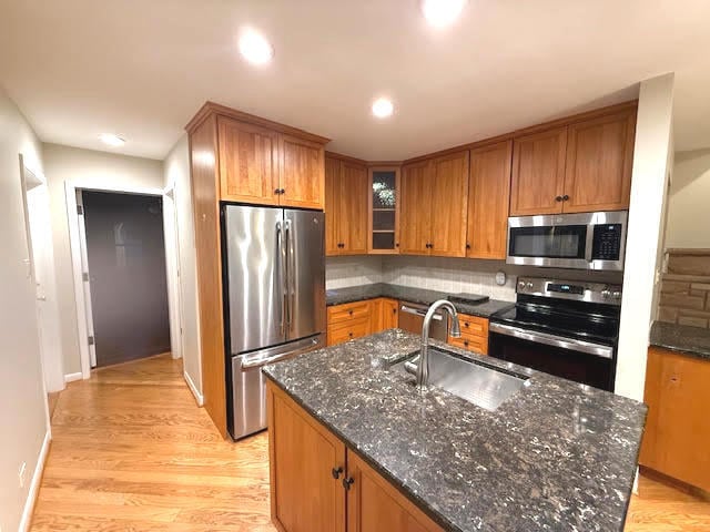 Building Photo - 810 S Edgewood Ln