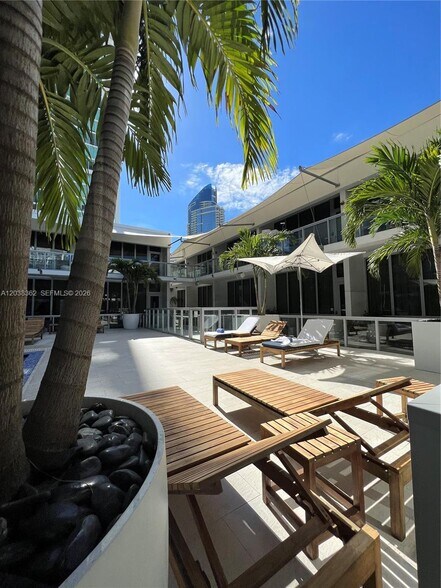Building Photo - 1100 Biscayne Blvd