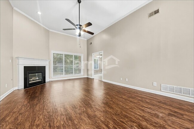 Building Photo - 4528 Brighton Cir