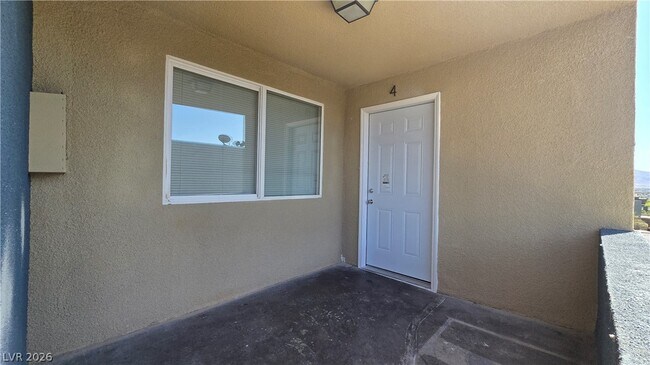 Building Photo - 716 N 11th St